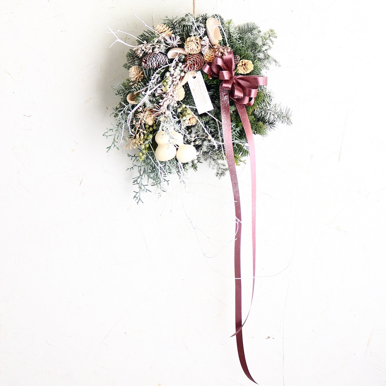 スノーリース「雪降るクリスマスリース」Wreath Sサイズ クリスマスギフト クリスマスリース スノー仕様