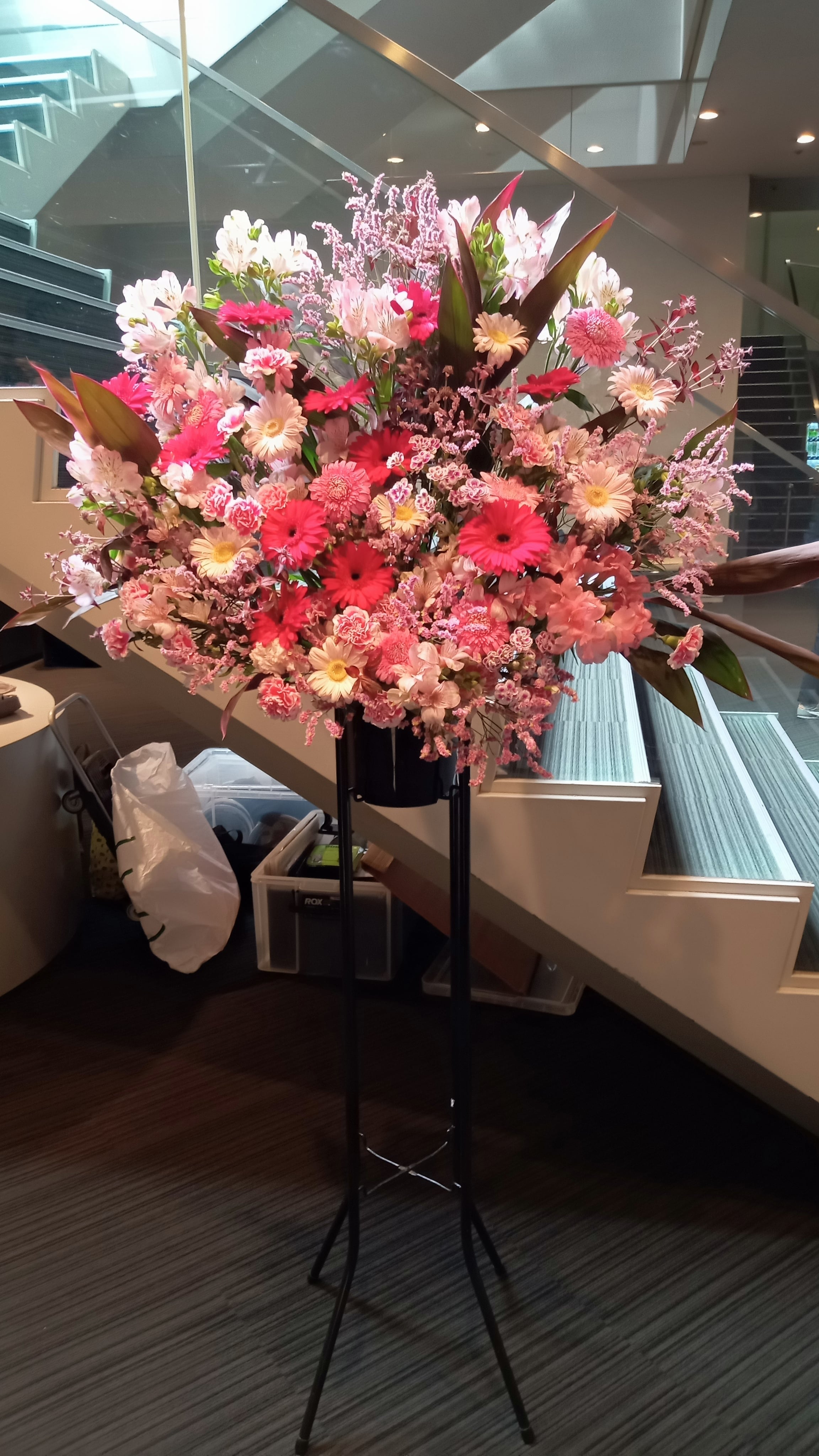 スタンド花「ピンクミックスカラースタンド1段」お祝い花 フラワースタンド ピンクMIX 1段パイプ 開店祝い 開業祝い