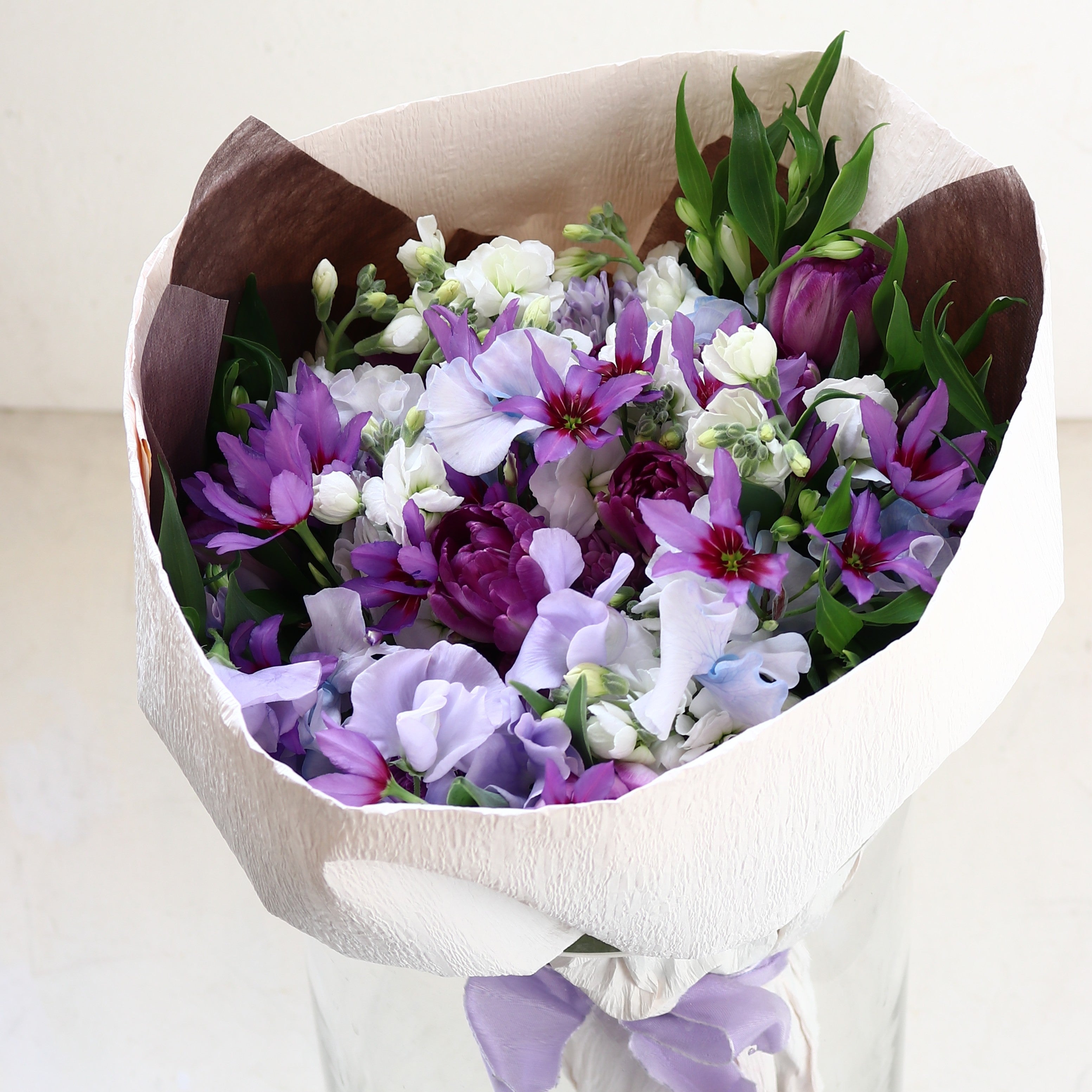 春の花束「春の香りをぎゅっと詰め込んだ紫系の大人ミックスブーケ」Mサイズ バレンタインデー お誕生日 結婚式 送別 プレゼント ギフト