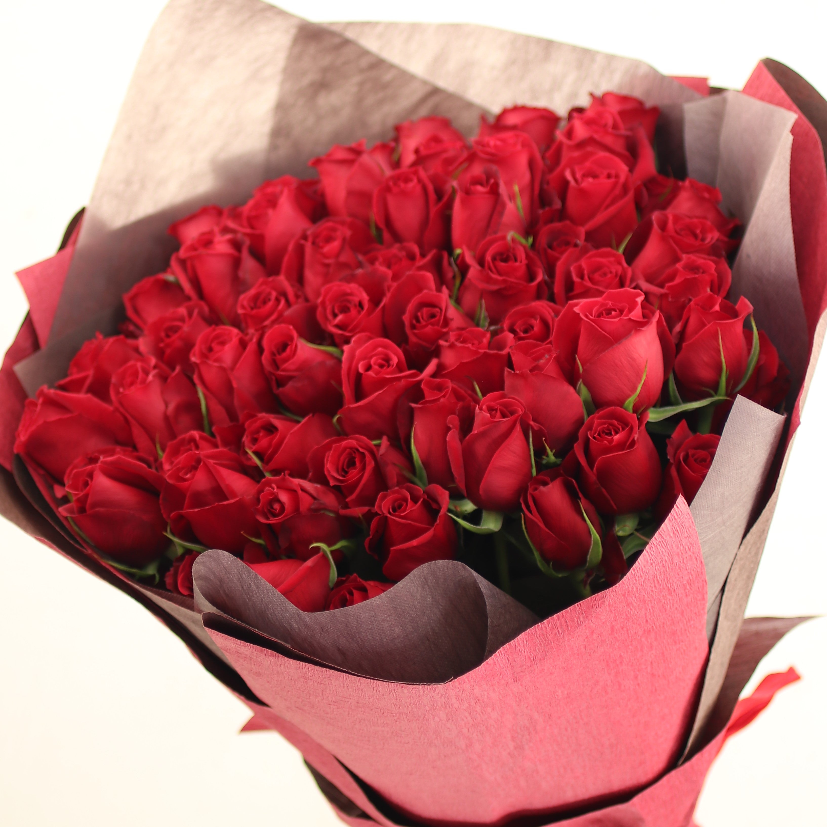 バラの花束「還暦祝い 極上 巨大輪 赤いバラの花束60本」 赤 レッド系 還暦 お誕生日 プロポーズ 結婚式 2Lサイズ