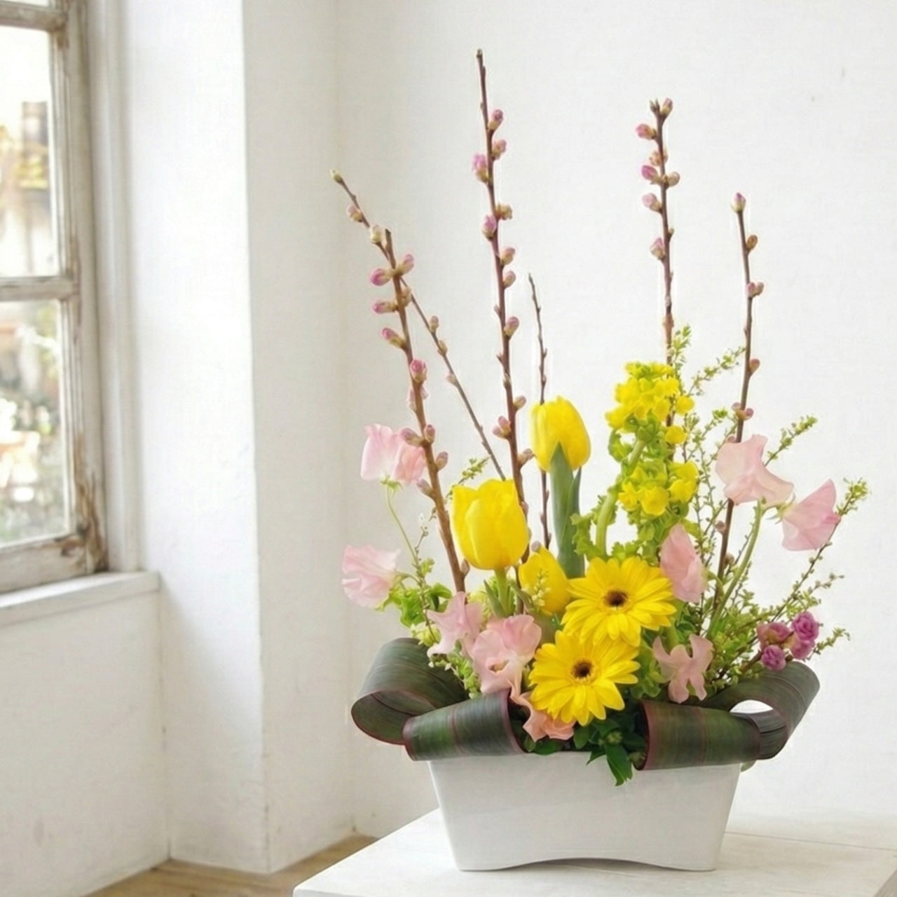 アレンジメント「桃の節句のお祝いアレンジメント」Sサイズ　お雛祭り　おひなさま　上巳の節句　ギフト　