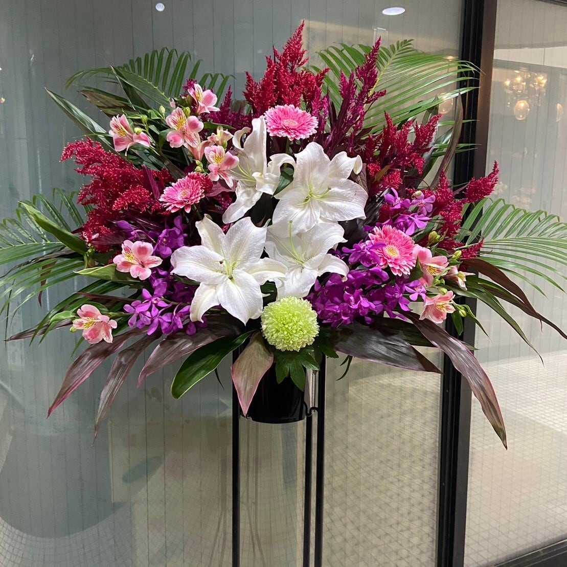 スタンド花「暖色系おまかせミックスカラースタンド１段」お祝い花　フラワースタンド　レッド系MIX　赤　１段パイプ　開店祝い　開業祝い