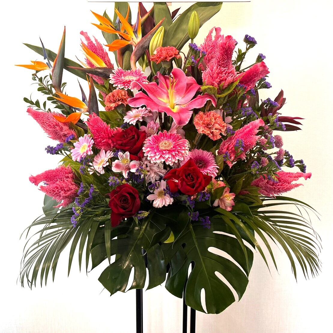 スタンド花「暖色系おまかせミックスカラースタンド１段」お祝い花　フラワースタンド　レッド系MIX　赤　１段パイプ　開店祝い　開業祝い